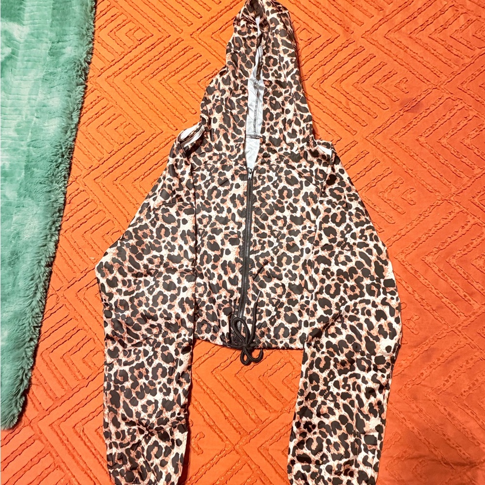 American Eagle Outfitters Leopard Print Hooded rain Jacket - Brown & Black